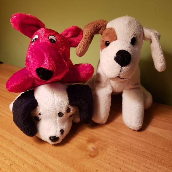 Other - Three small plush dogs